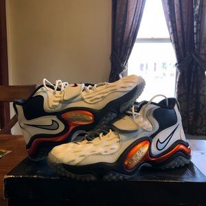 Nike Zoom air turf size 12